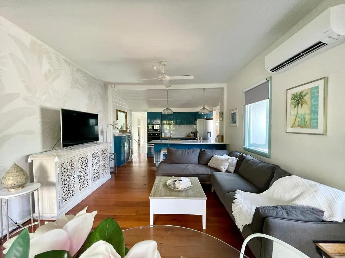 Sweet Creek Cottage, Palm Cove, 200M To Beach, Heated Pool, Pets 0*,  Austrálie