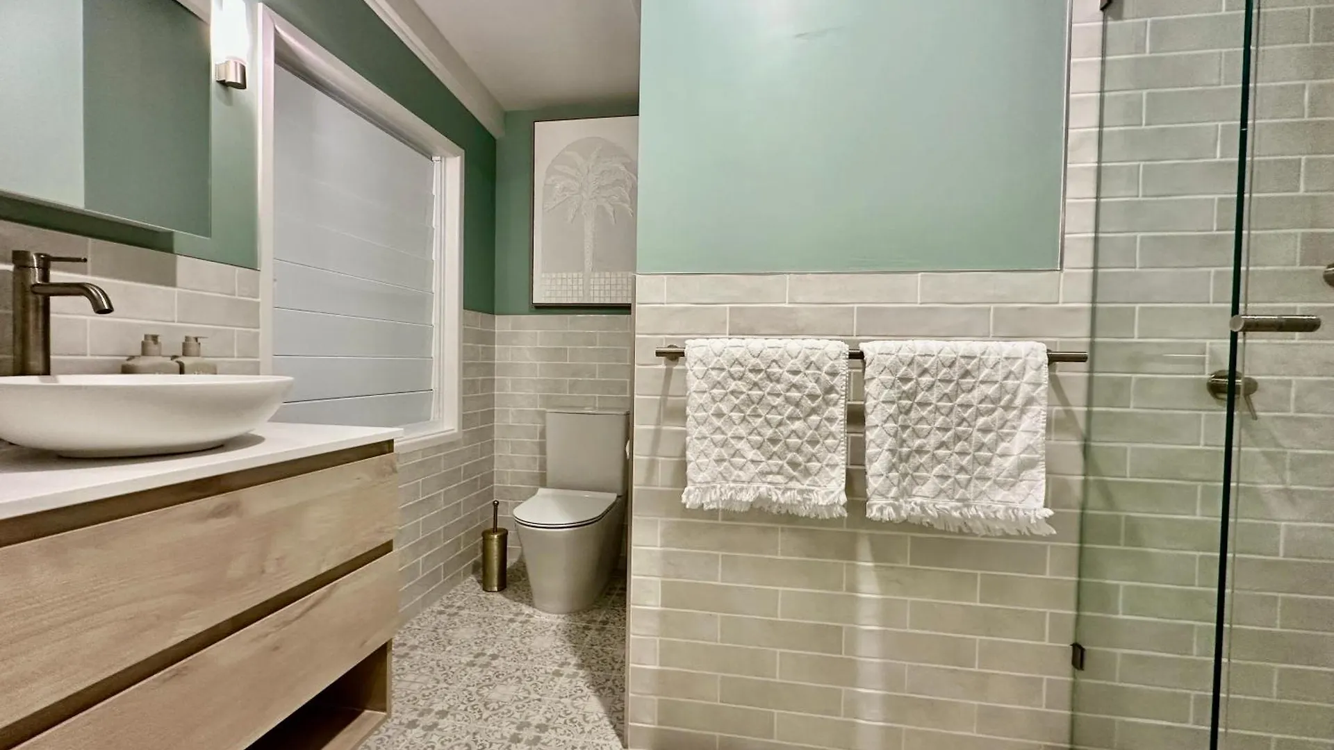 Sweet Creek Cottage, Palm Cove, 200M To Beach, Heated Pool, Pets Prázdninový dům