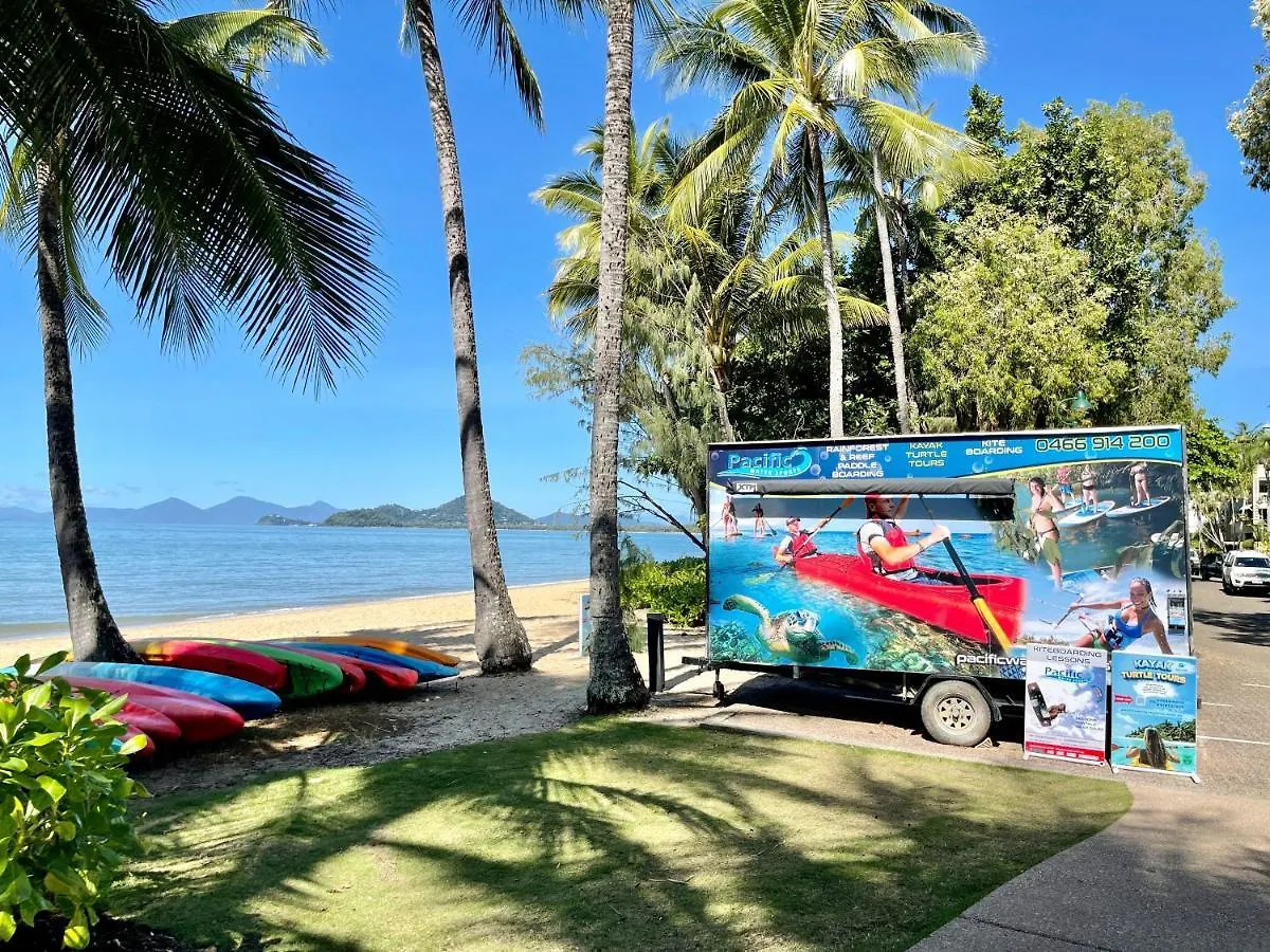 Holiday home Sweet Creek Cottage, Palm Cove, 200M To Beach, Heated Pool, Pets Australia