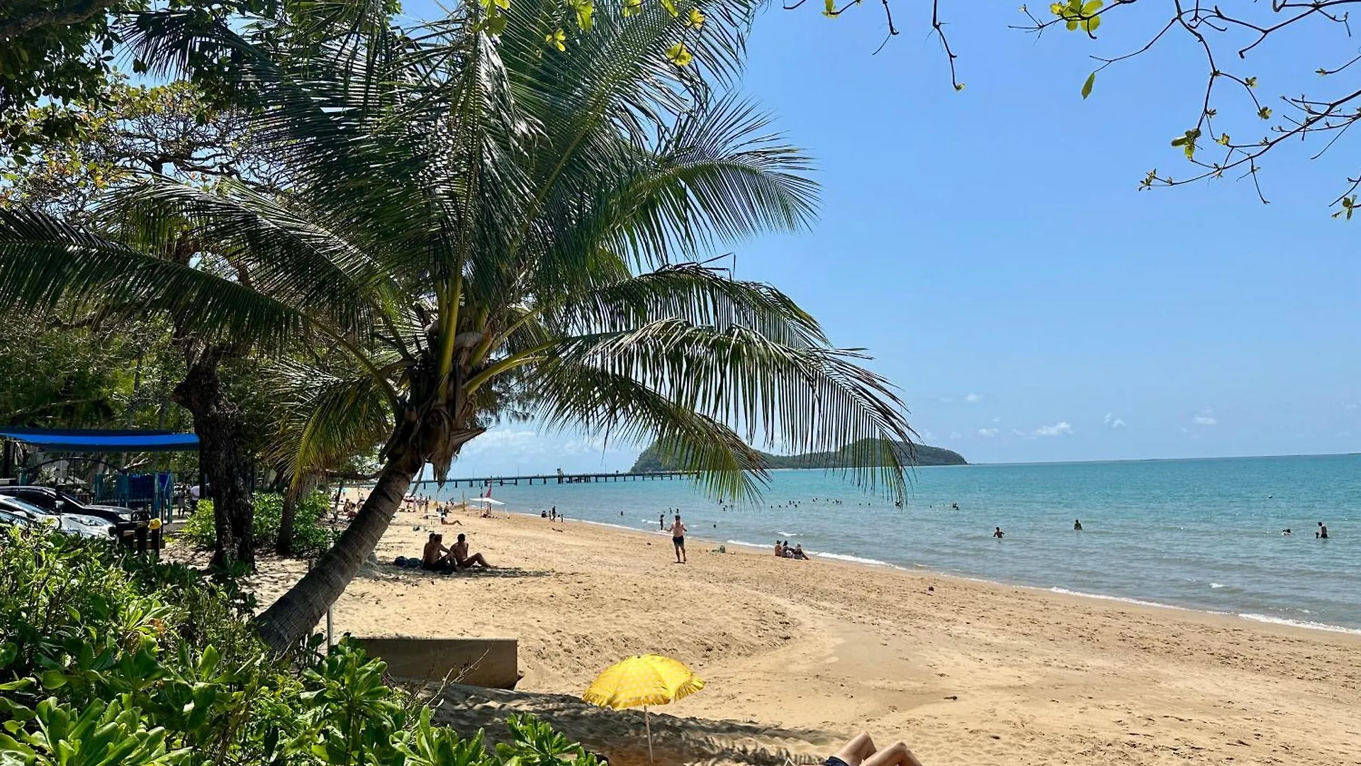 Holiday home Sweet Creek Cottage, Palm Cove, 200M To Beach, Heated Pool, Pets Australia